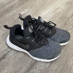 Little Boys Nike sneakers